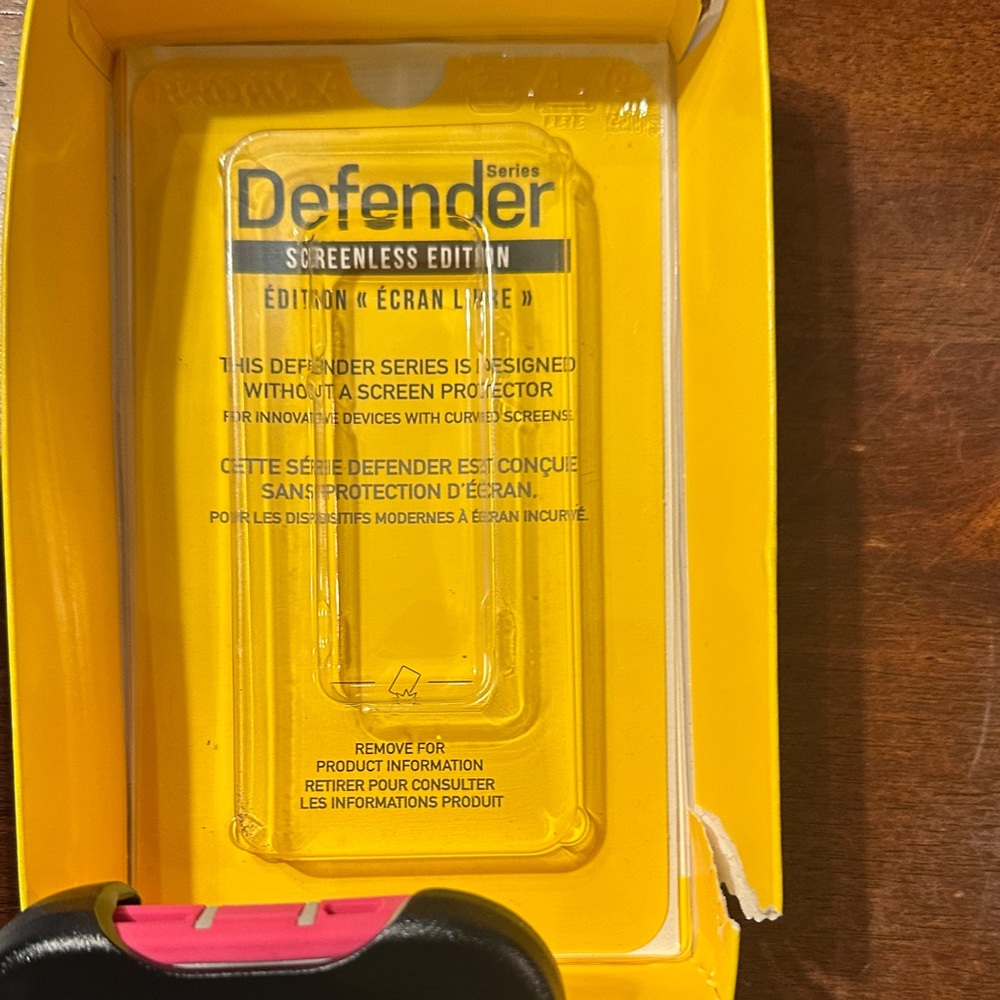 OtterBox Defender Series Pink Case for iPhone 11 Pro - Picture 4 of 12